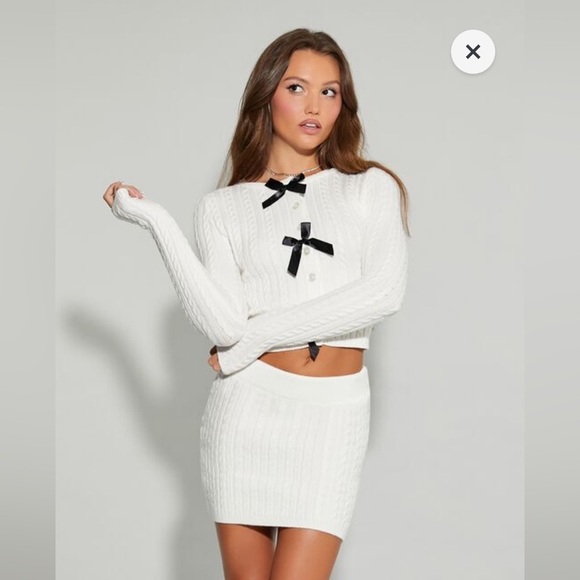White Cable Knit Sweater and Skirt Set with Black Bows - Picture 5 of 6